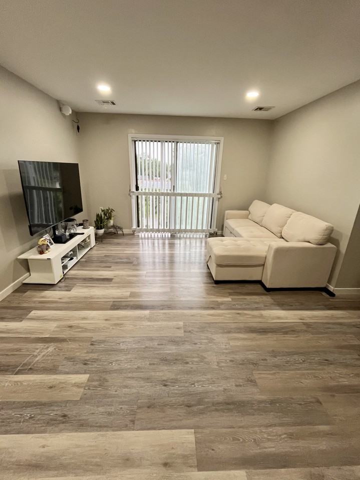 3924 Rolling Rd #NA - Photo 5 of 7