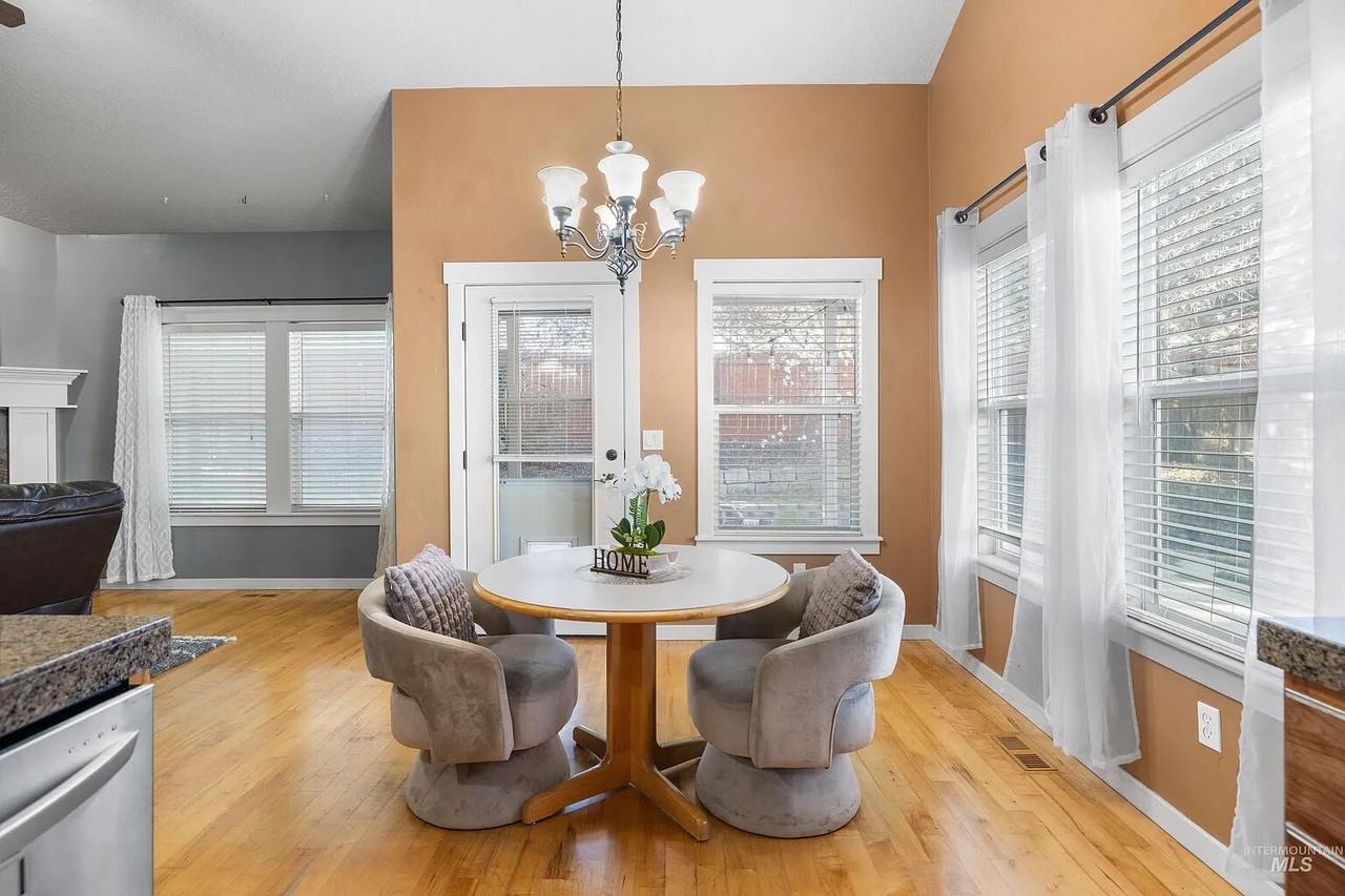 12805 W Berghan St #NA - Photo 5 of 22