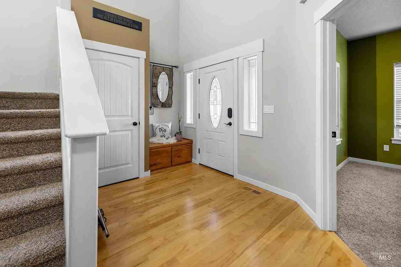 12805 W Berghan St #NA - Photo 6 of 22