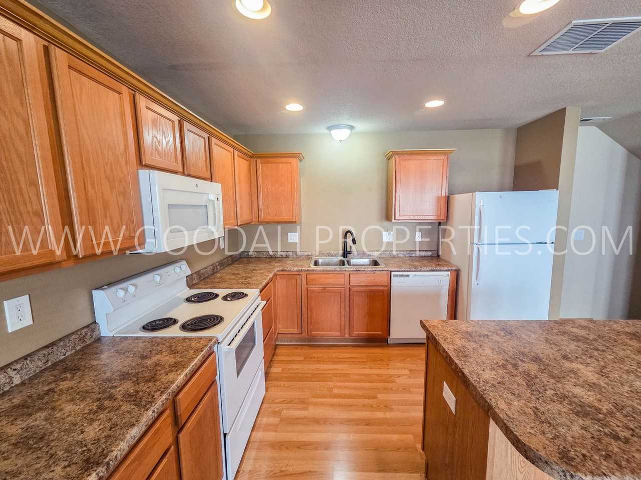 1116 Redstone Ln - Photo 7 of 18