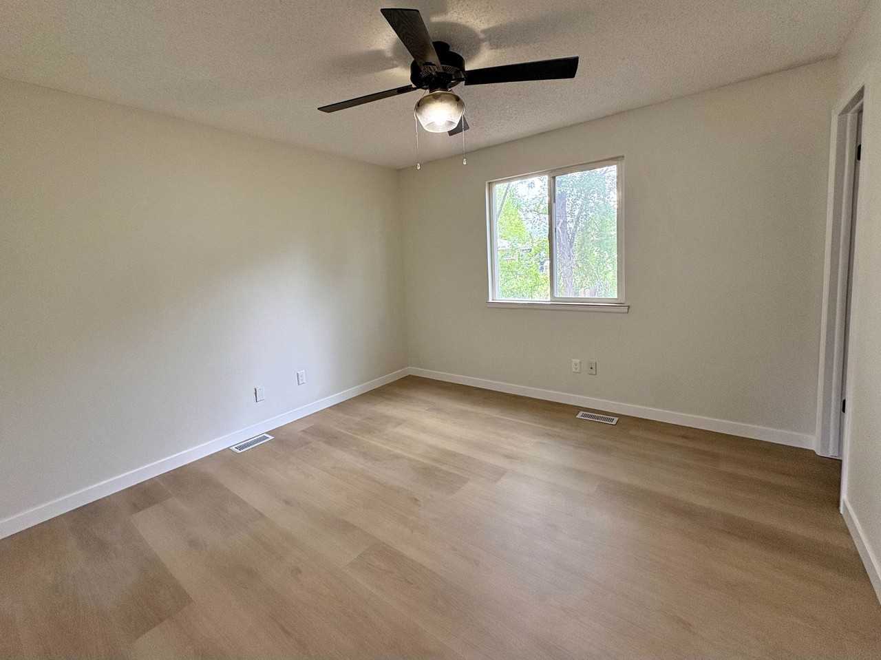 2210 Friendship Cir - Photo 6 of 18