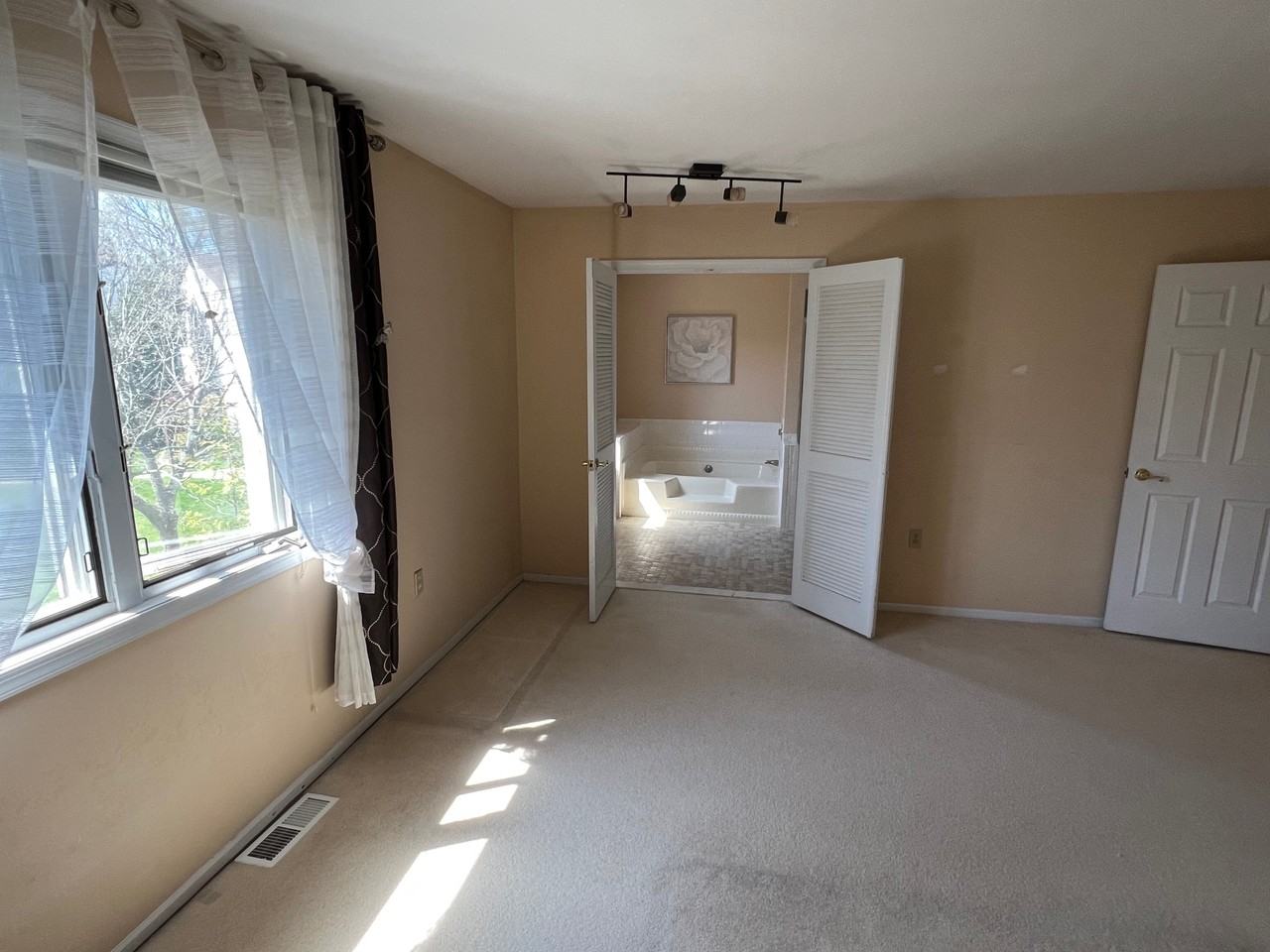 282 282 Plum Drive #NA - Photo 7 of 16