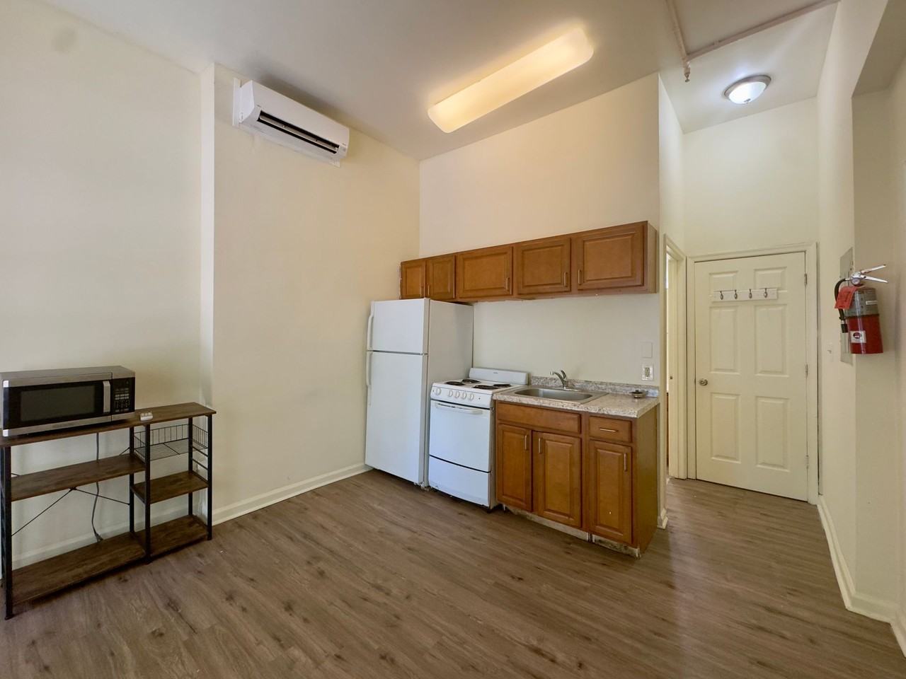 Apartment Units in Bolton Hill, Baltimore, MD! - Photo 2 of 8