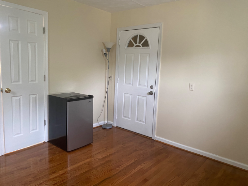 11727 Veirs Mill Rd - Photo 2 of 5