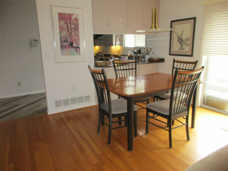 1916 W Lane Ave - Photo 6 of 15