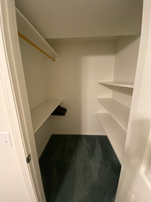 2325 Royal Palm Dr - Photo 5 of 8