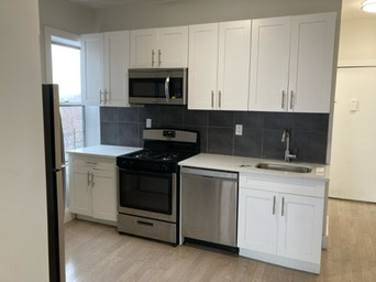 201 Claremont Ave #12 - Photo 4 of 5