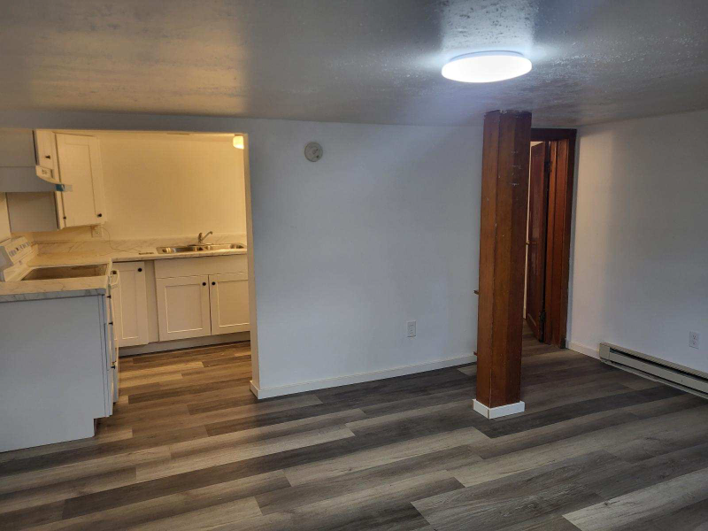 620 5th St #6 - Photo 7 of 8