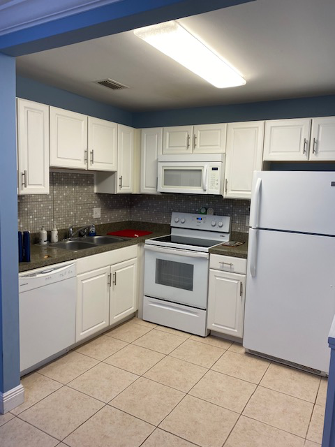 15 Vista Palm Ln #104 - Photo 3 of 14