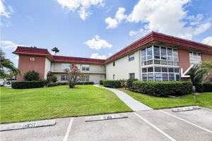 featured image of 15 Vista Palm Ln #104
