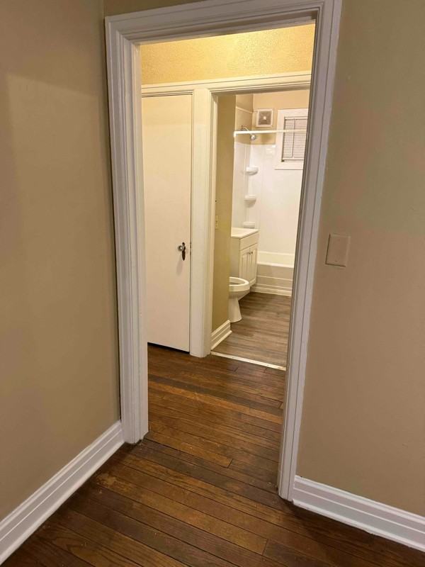 324 Chandler Ave - Photo 7 of 10