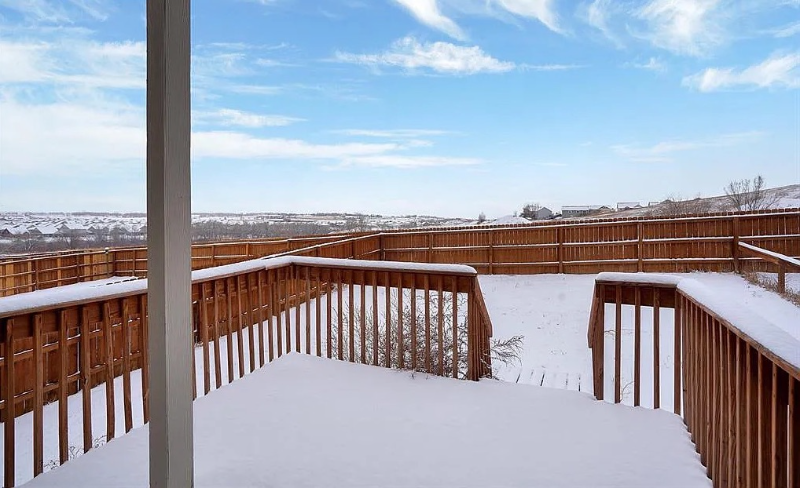 7425 Willowdale Dr - Photo 4 of 22