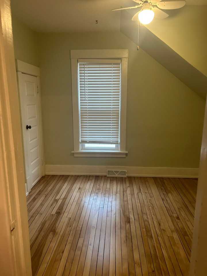 517 S Stuart Rd - Photo 6 of 21