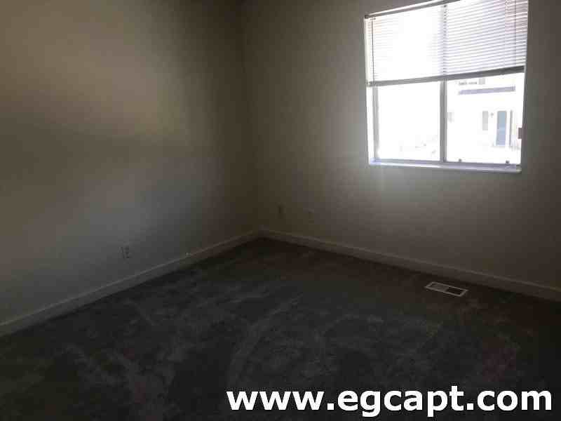 1239 Northeast #2 - Photo 3 of 18
