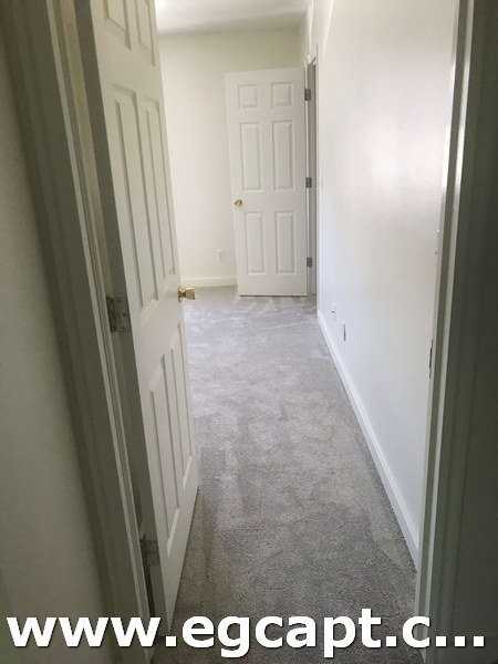 1239 Northeast #2 - Photo 4 of 18