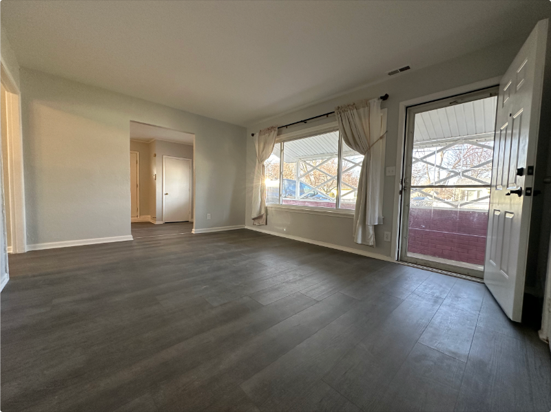 3009 Greenbelt Dr - Photo 2 of 15