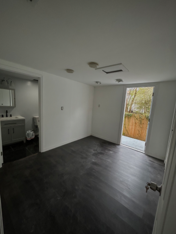3376 N Laura St #1 - Photo 4 of 8