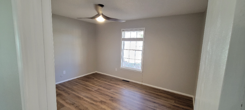 2804 E Linwood St - Photo 5 of 26