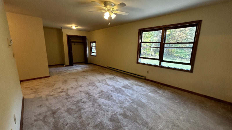 916 Kings Rd #5 - Photo 5 of 12