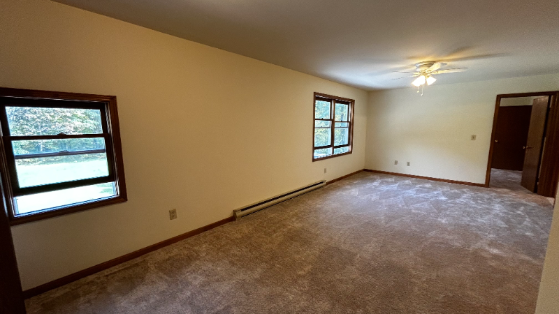916 Kings Rd #5 - Photo 6 of 12