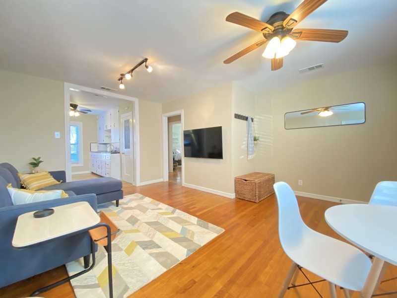 1615 S 11th St - Photo 4 of 10