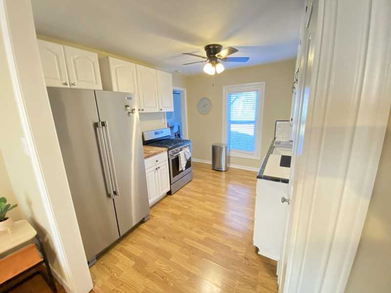 1615 S 11th St - Photo 5 of 10