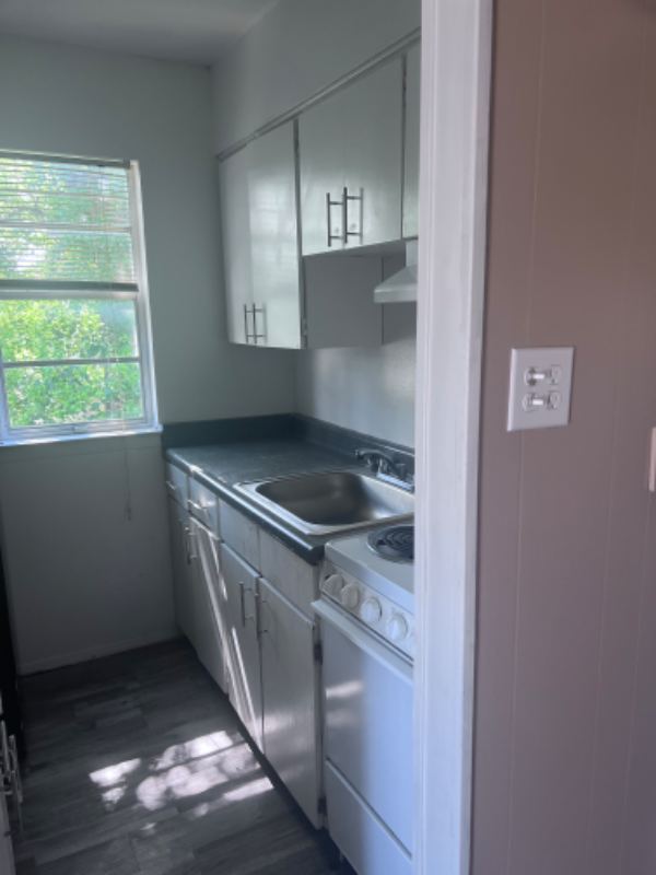 209 Victor St #209VICTOR - Photo 4 of 8