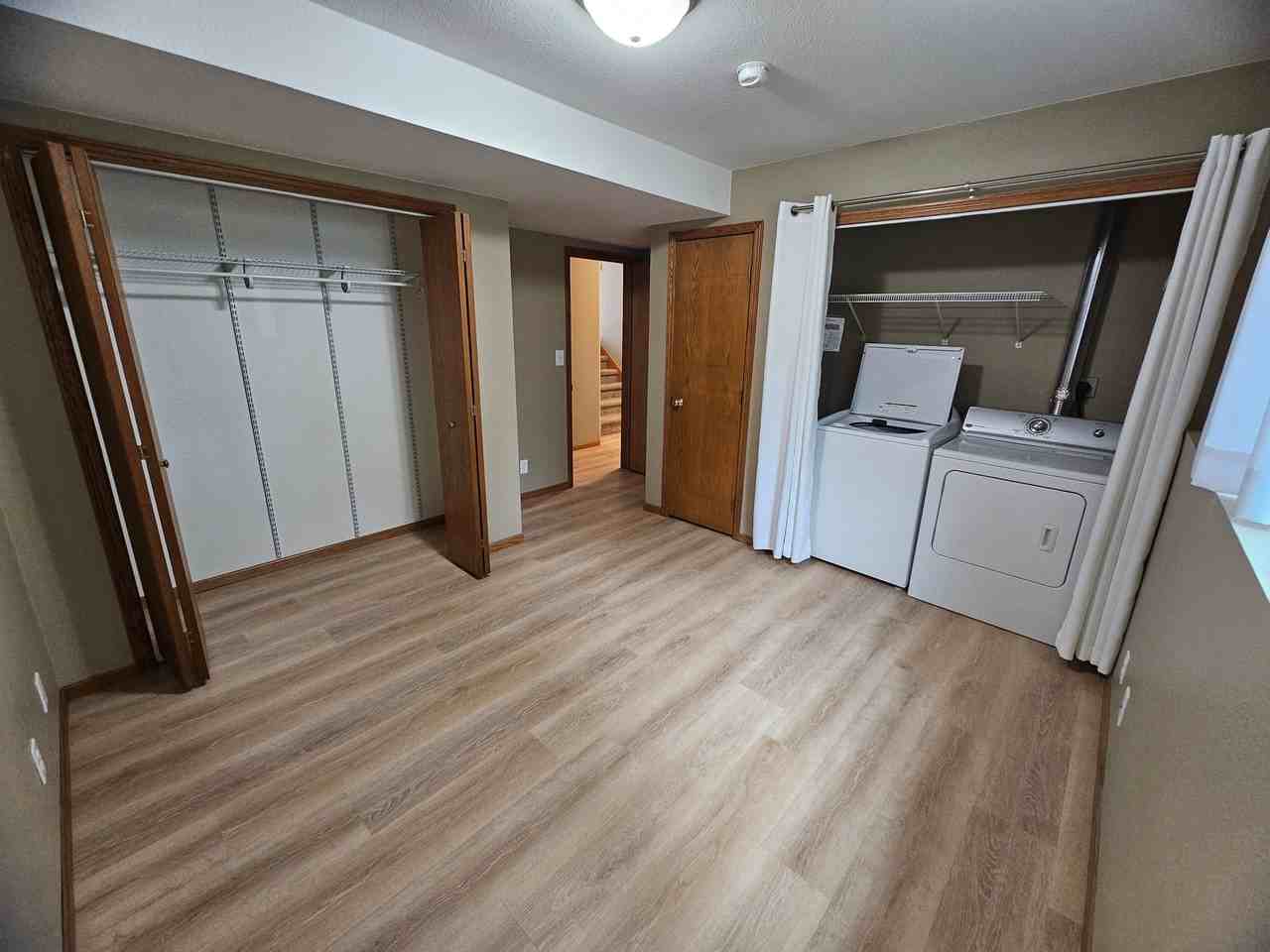 590 Ivy Ln #588 - Photo 5 of 9