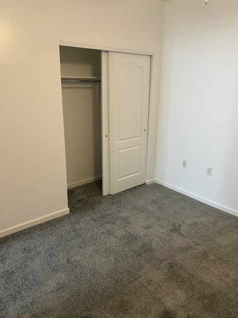912 Southmoor Dr #204 - Photo 4 of 15