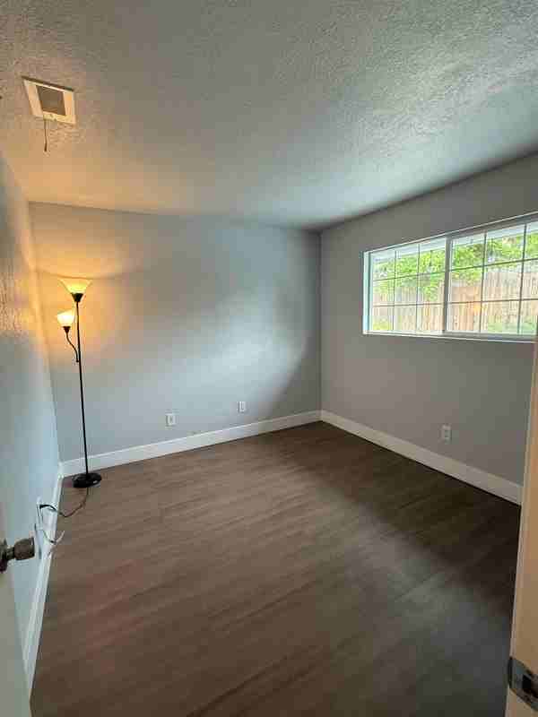 7918 Blazingwood Dr - Photo 5 of 12