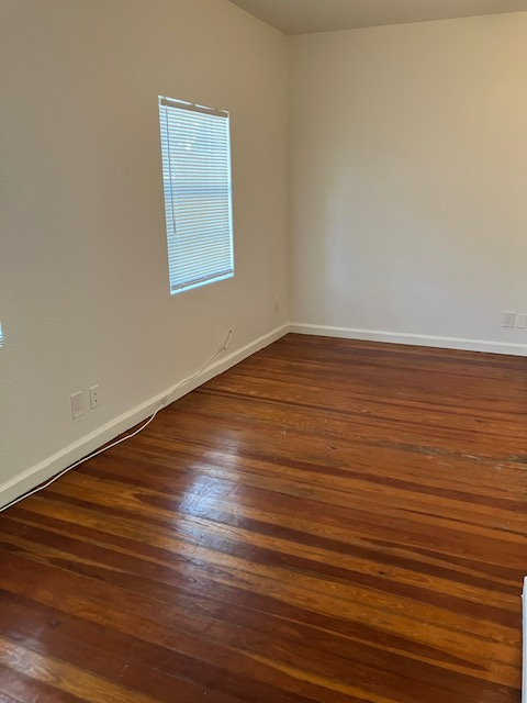 1134 38th Ave N - Photo 2 of 9