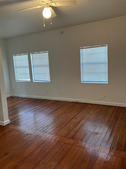 1134 38th Ave N - Photo 3 of 9