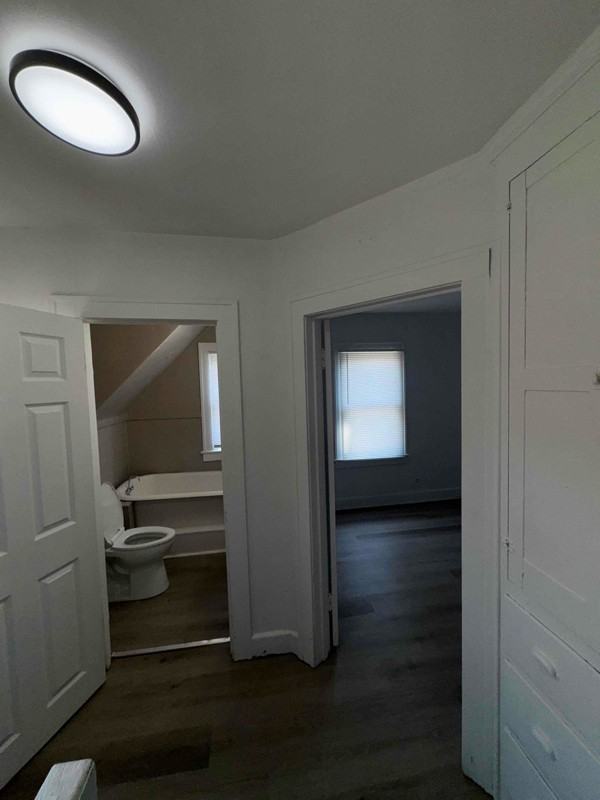 419 Clyde St - Photo 7 of 15