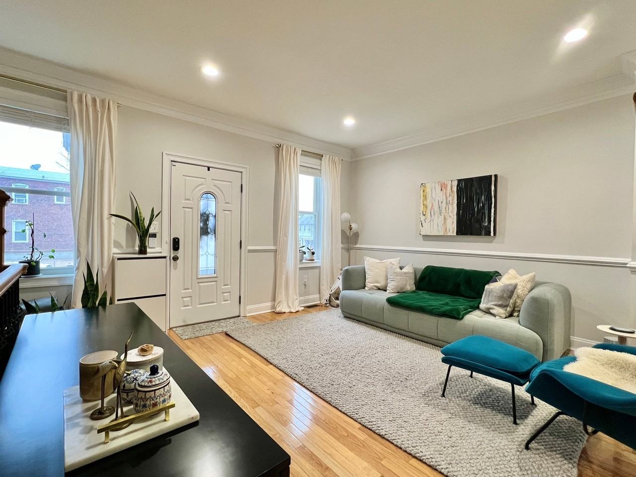 233 Bryant St Ne - Photo 3 of 18