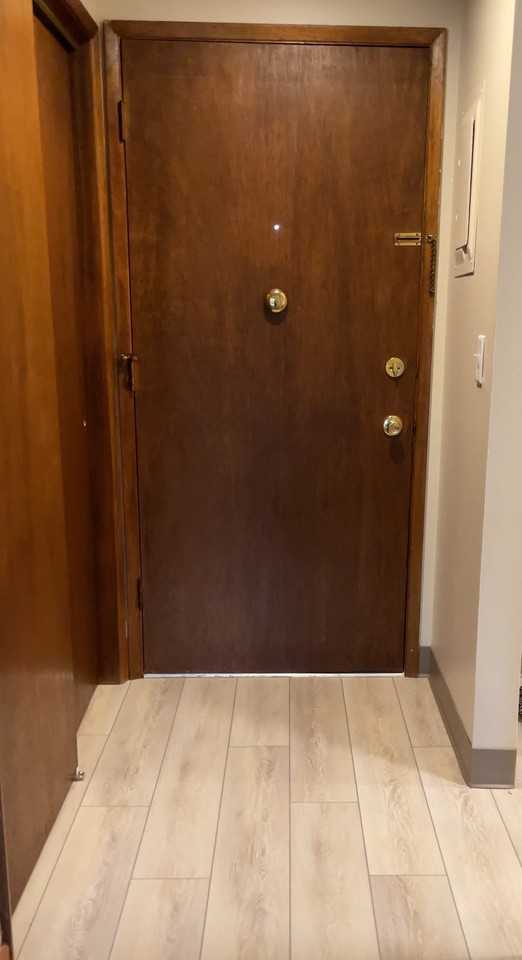 2715 W Euclid Ave #101 - Photo 3 of 19