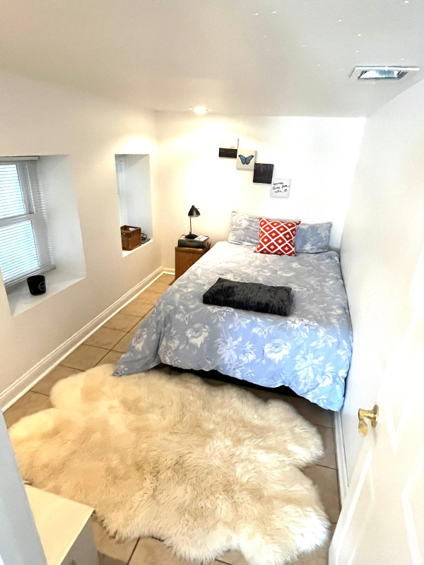 1826 S Trumbull Ave - Photo 3 of 9