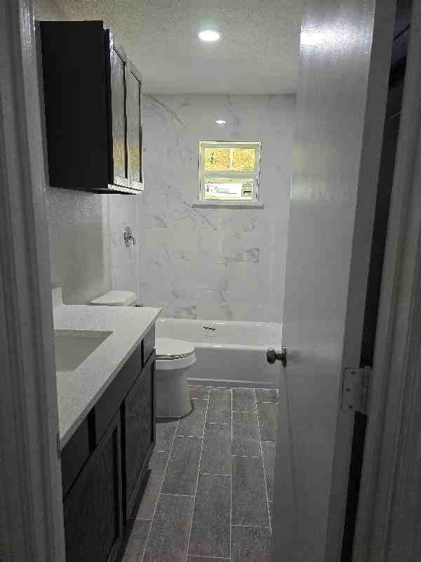 920 Lindy Ct - Photo 2 of 11