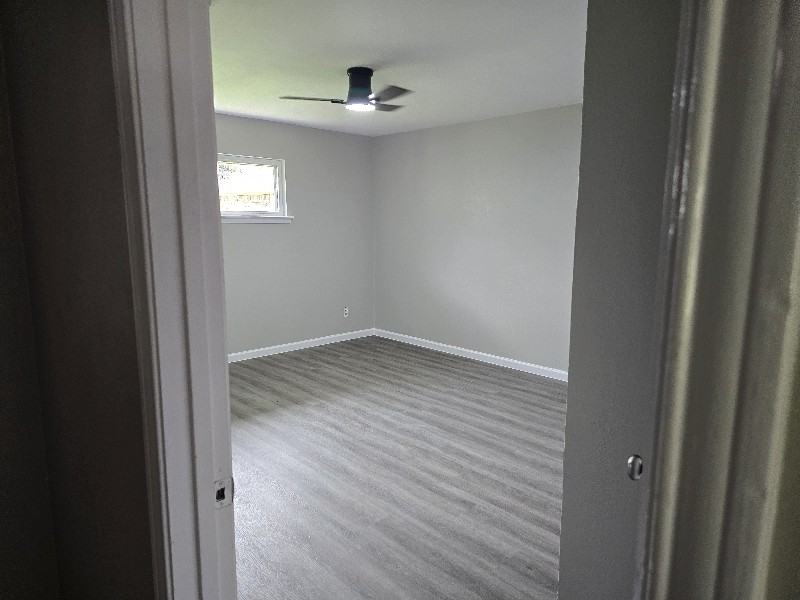 920 Lindy Ct - Photo 5 of 11