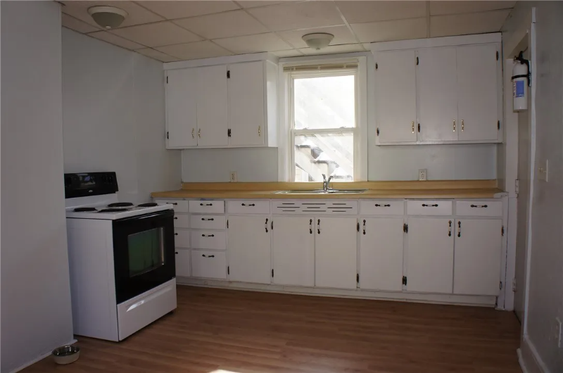 616 Hobart St #616HOBART - Photo 5 of 11