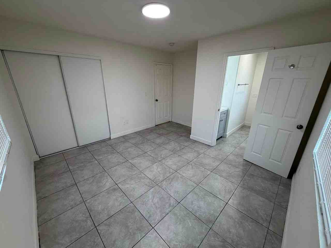4159 44th St - Photo 5 of 6