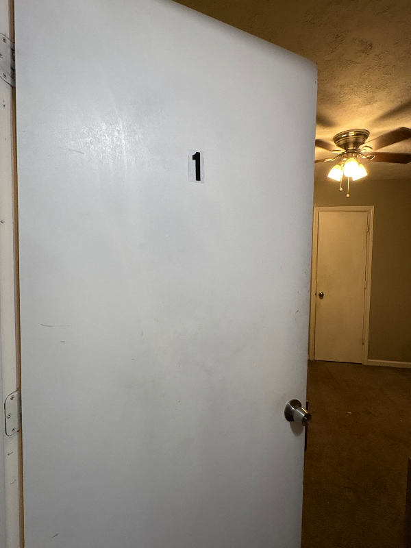 318 Elm St - Photo 7 of 24