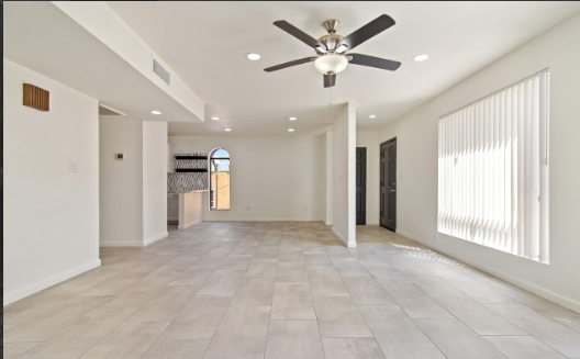 2500 N Hayden Rd #15 - Photo 4 of 13