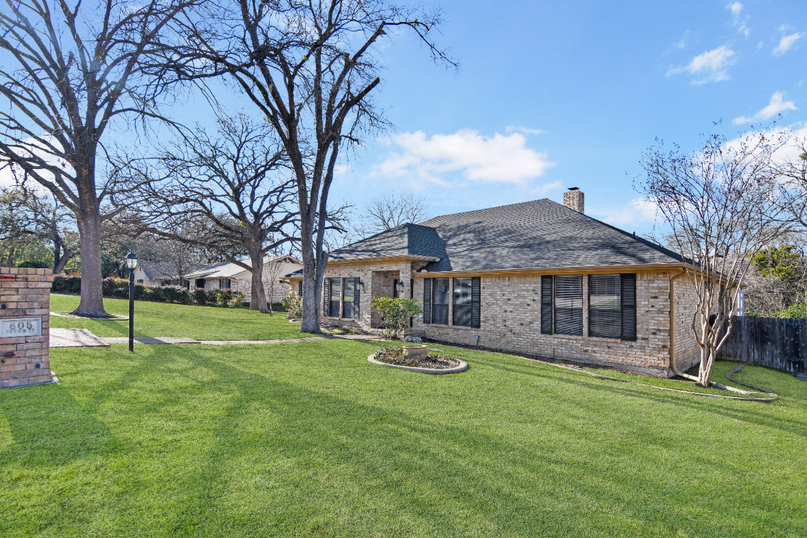 605 Pecos Trl #NA - Photo 2 of 24