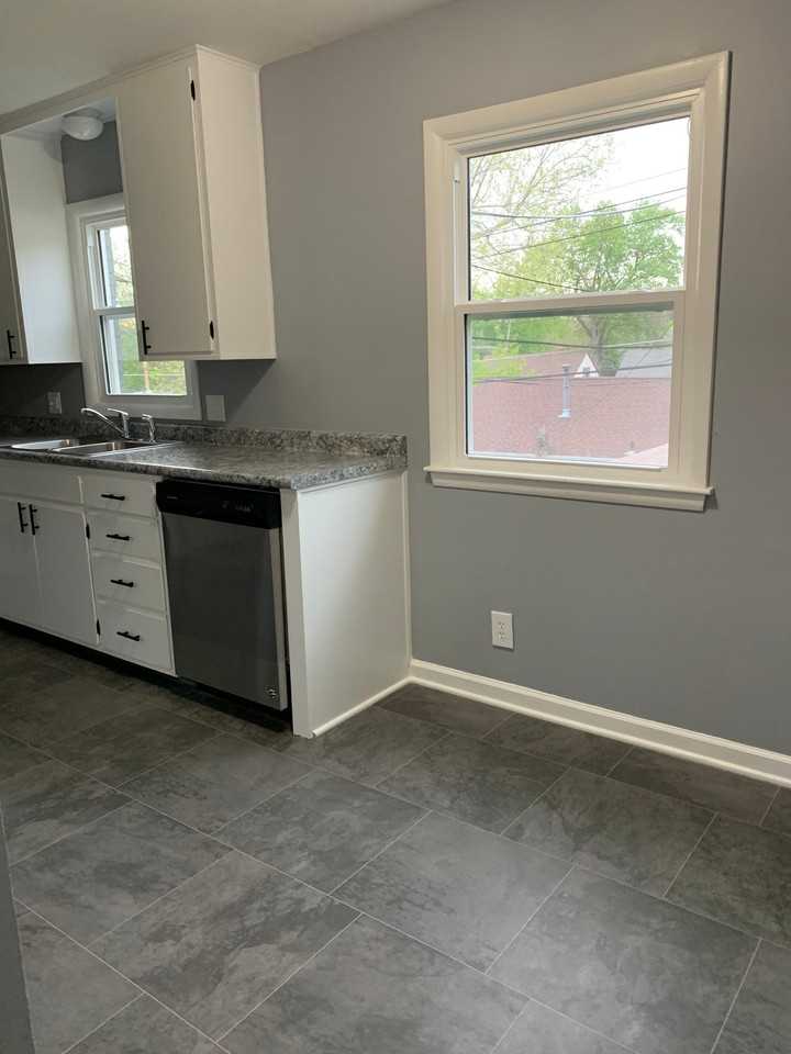 6020 Birch St #3 - Photo 4 of 10
