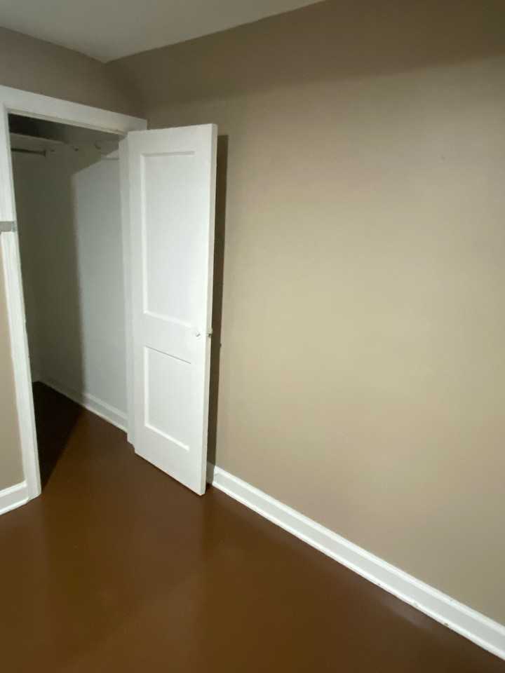 811 Park St - Photo 4 of 9