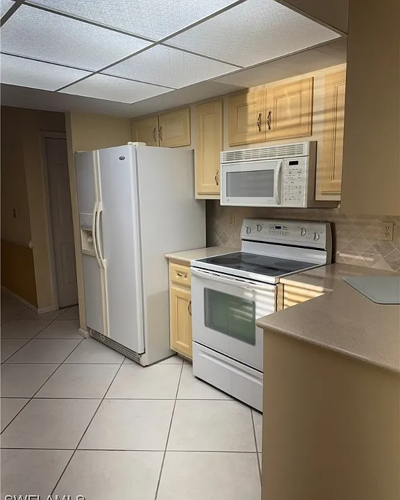 4628 Sw 18th Ave - Photo 6 of 20
