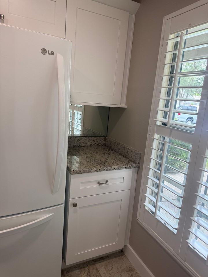 1135 Dover Ct - Photo 6 of 19