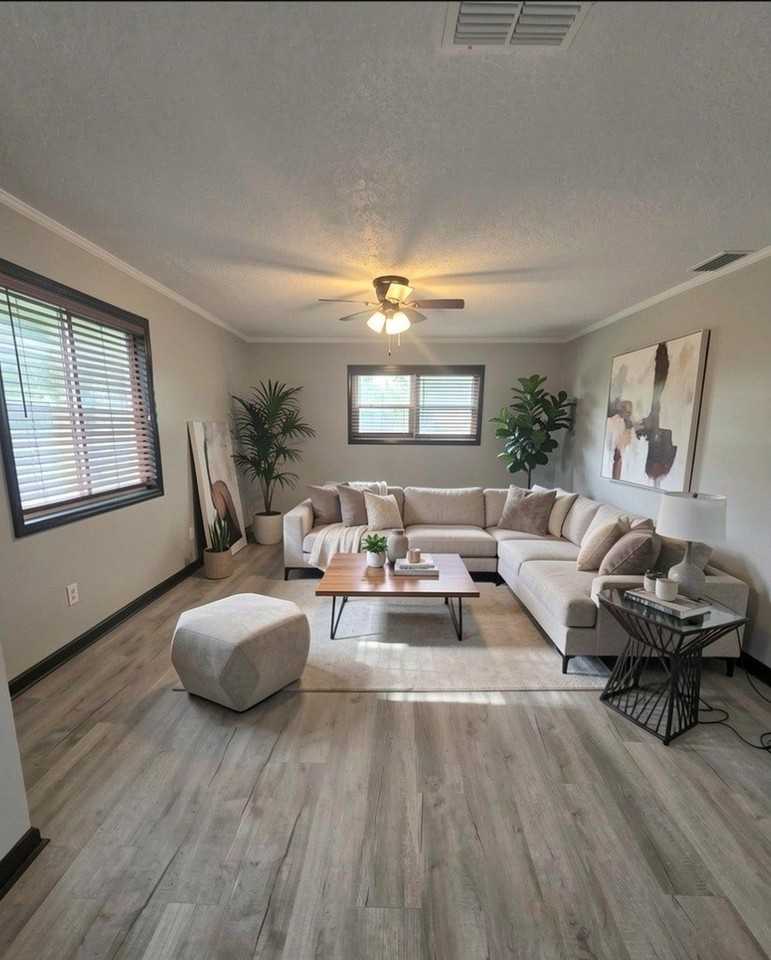 3109 Cabin St - Photo 5 of 17