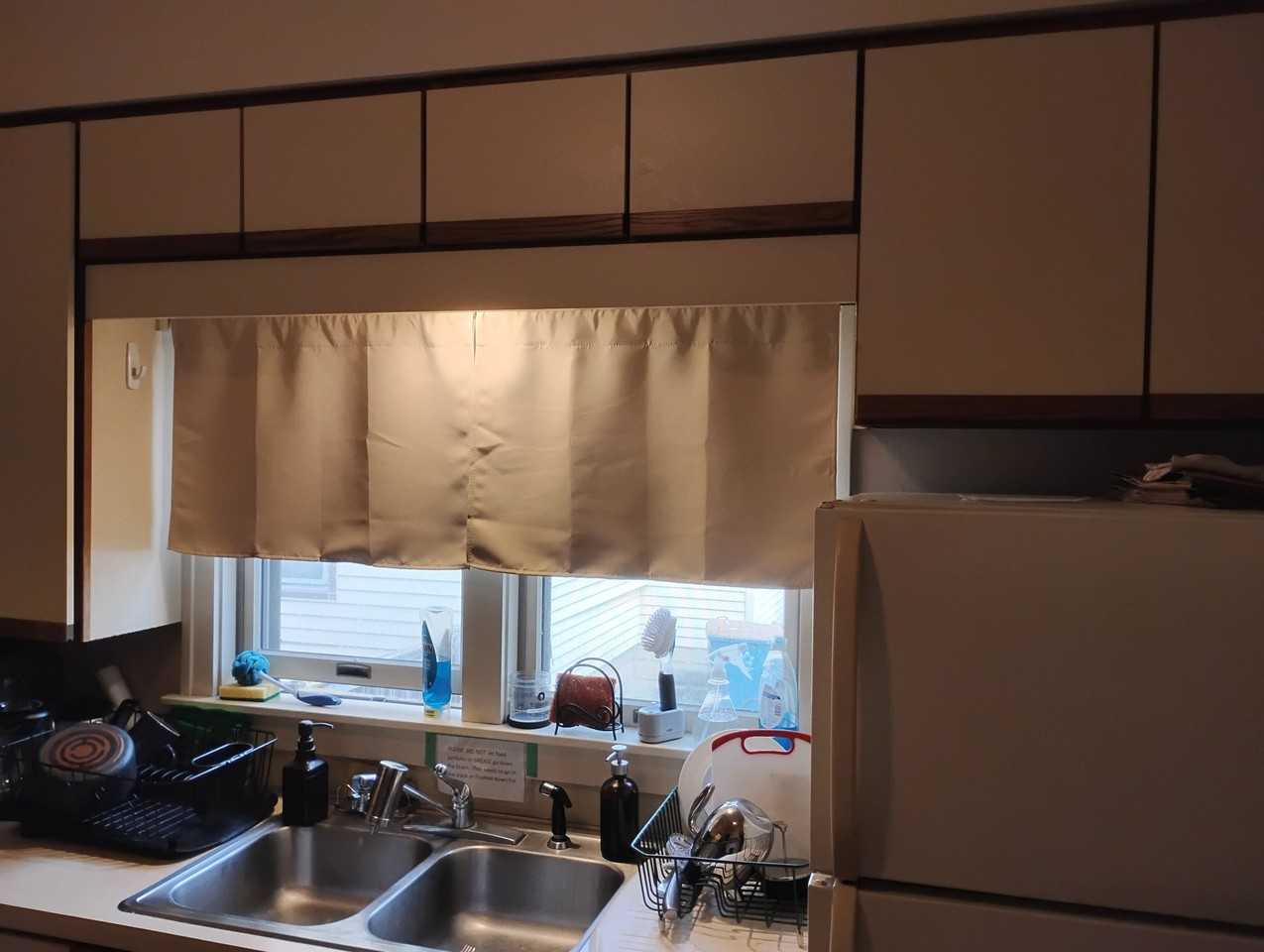 264 W 16th St - Photo 4 of 12