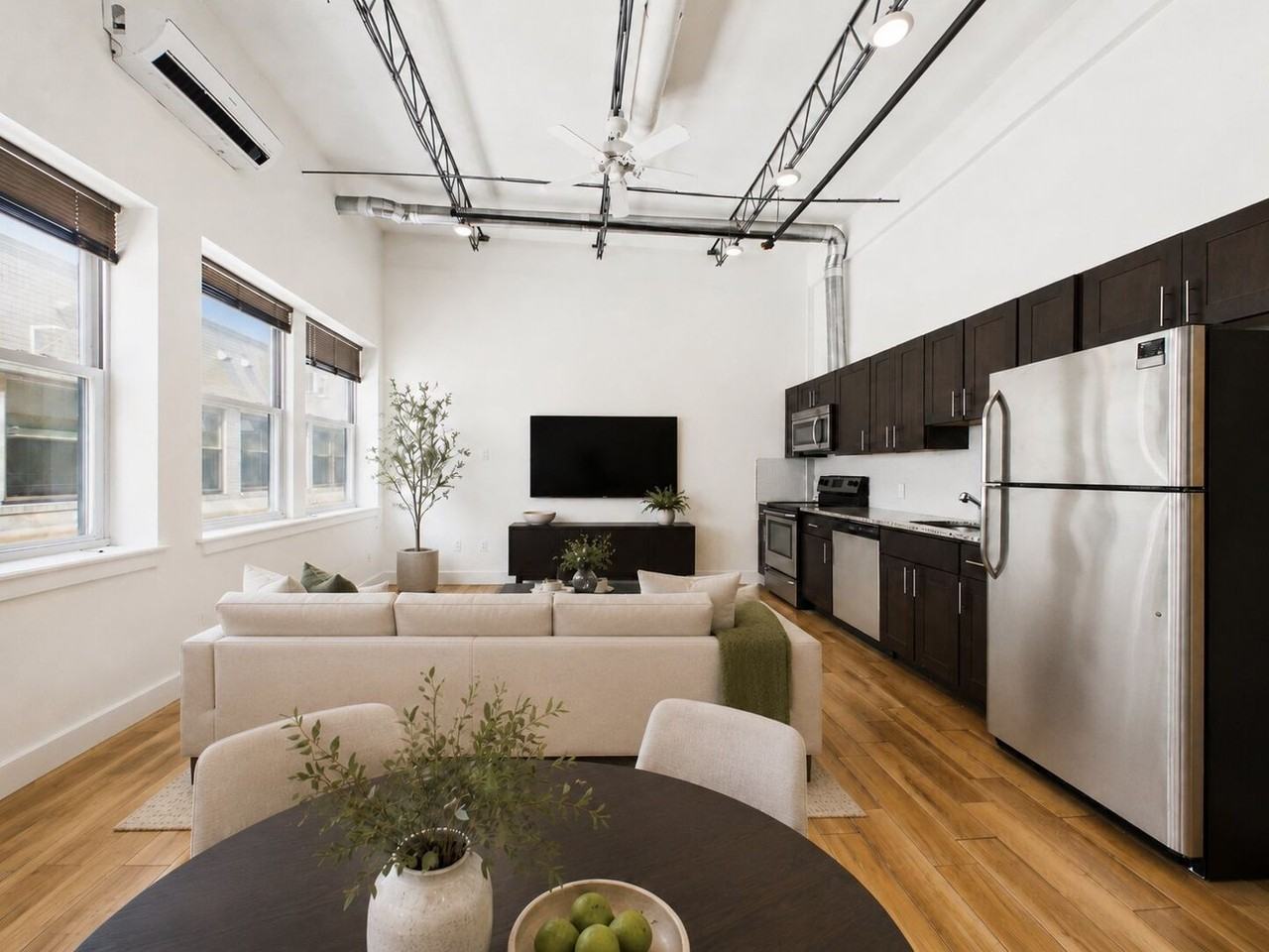 164 W Chelten Ave - Photo 4 of 15